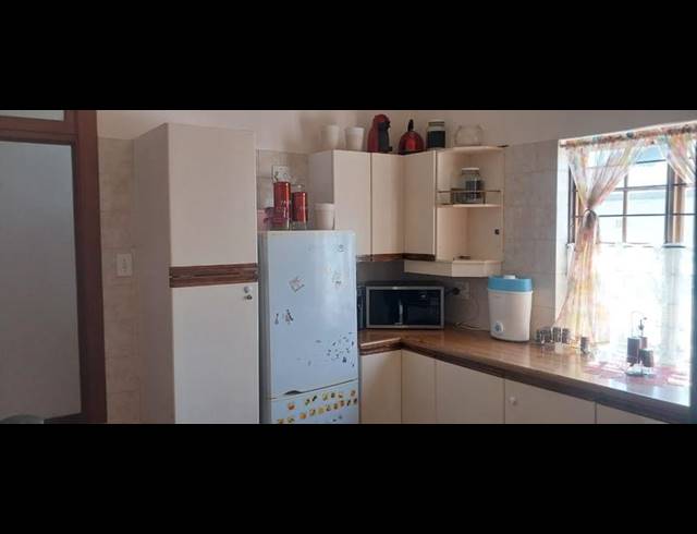 3 BEDROOM HOUSE FOR SALE IN KENSINGTON